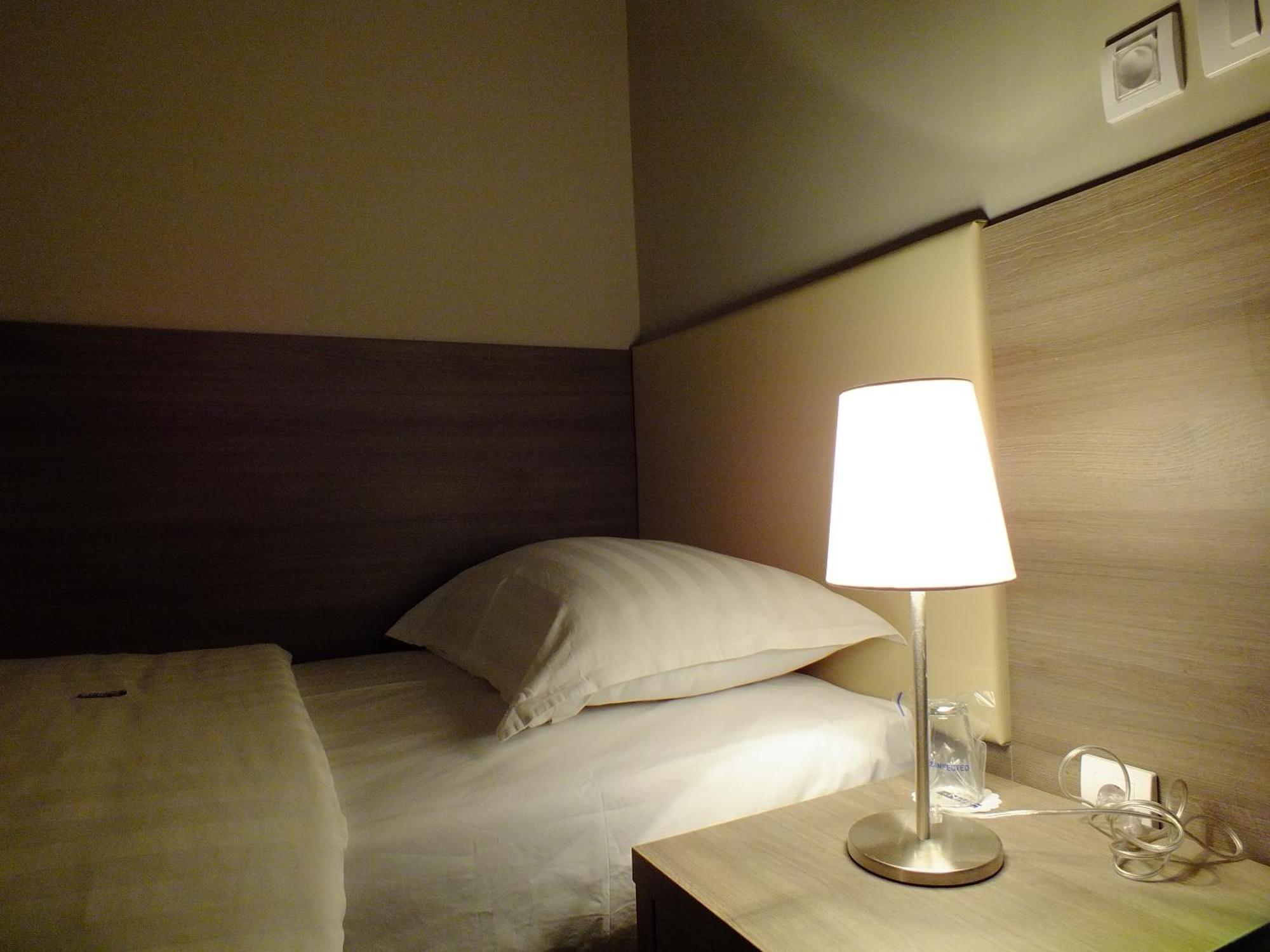 Garni Hotel Zenit Novi Sad Habitación foto