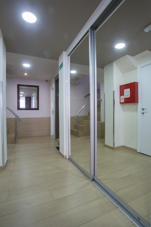 Garni Hotel Zenit Novi Sad Exterior foto